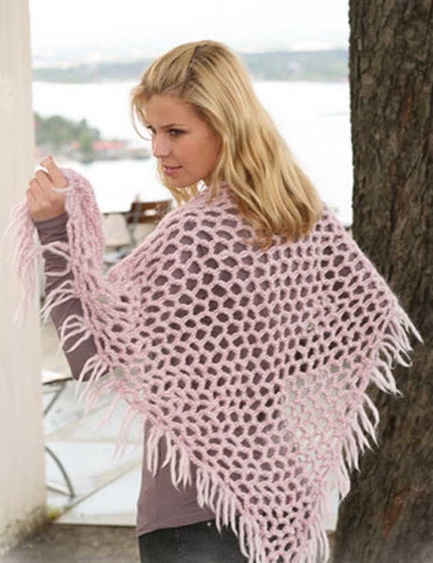 flamingo-crochet-shawl