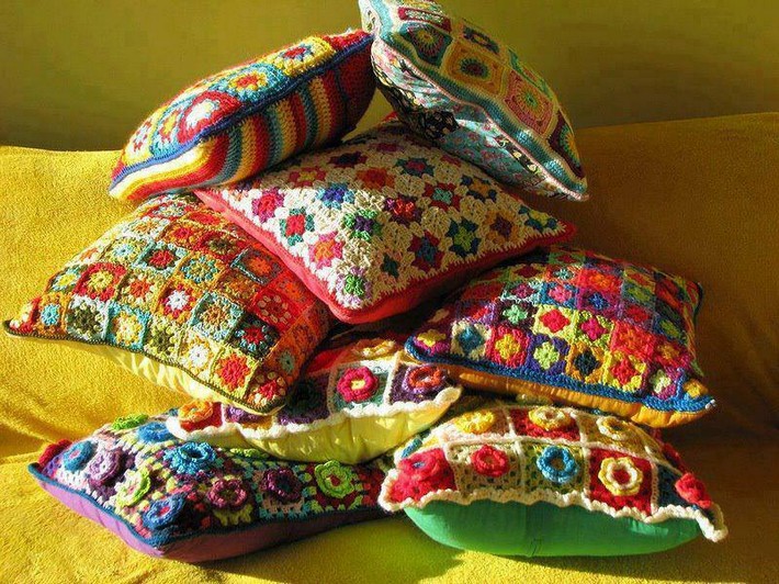 crochet-cushion-26