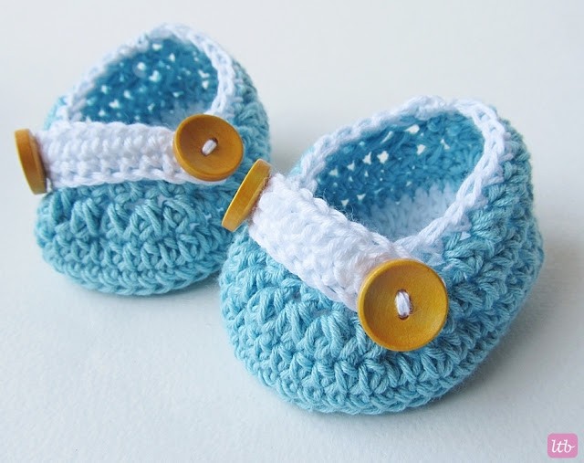 crochet-newborn-shoes