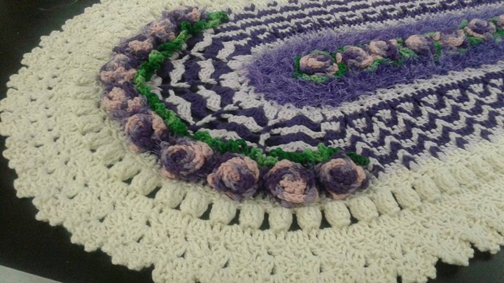 diy-crochet-carpet-oval