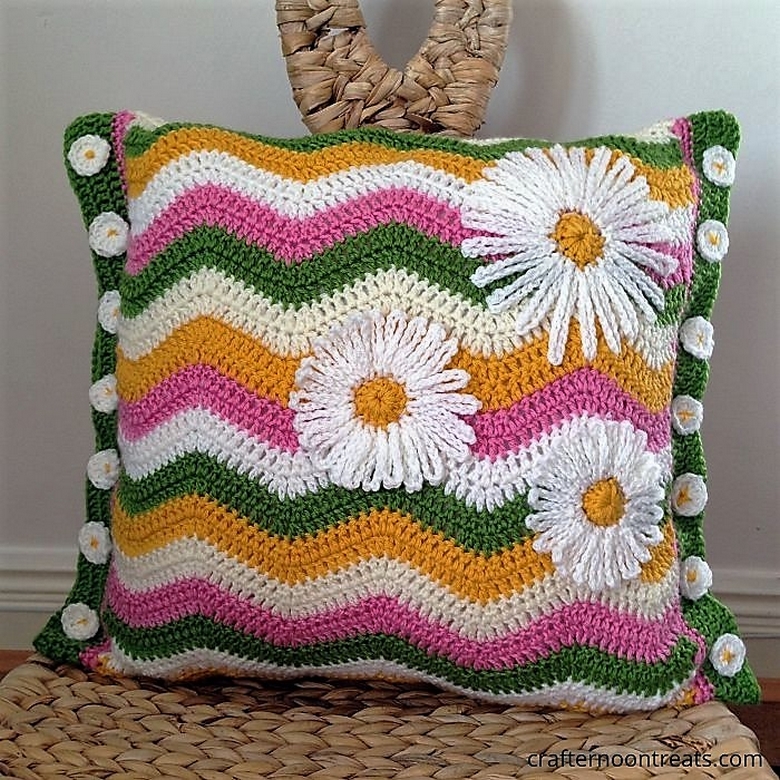summer-ripple-cushion