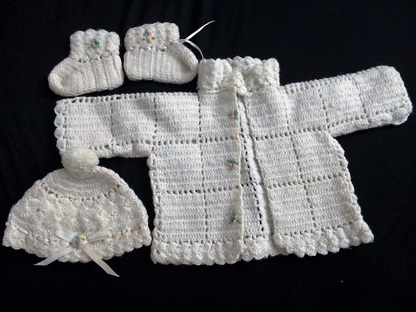 crochet-baby-set-11