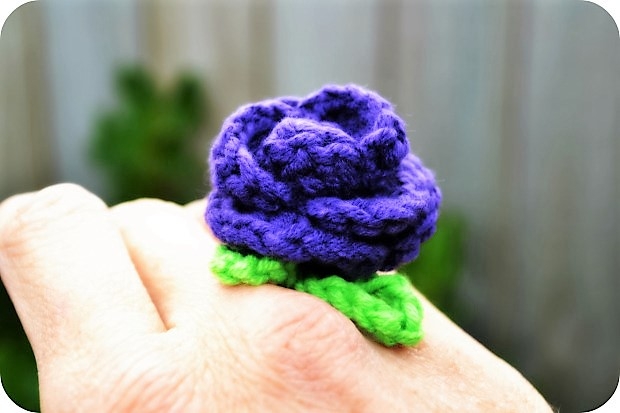 crochet-rose-ring-tutoria