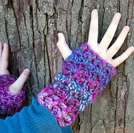 luscious-one-skein-fingerless-mitts