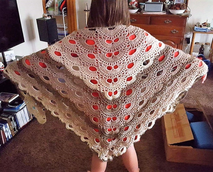 crocheted-shawl-9