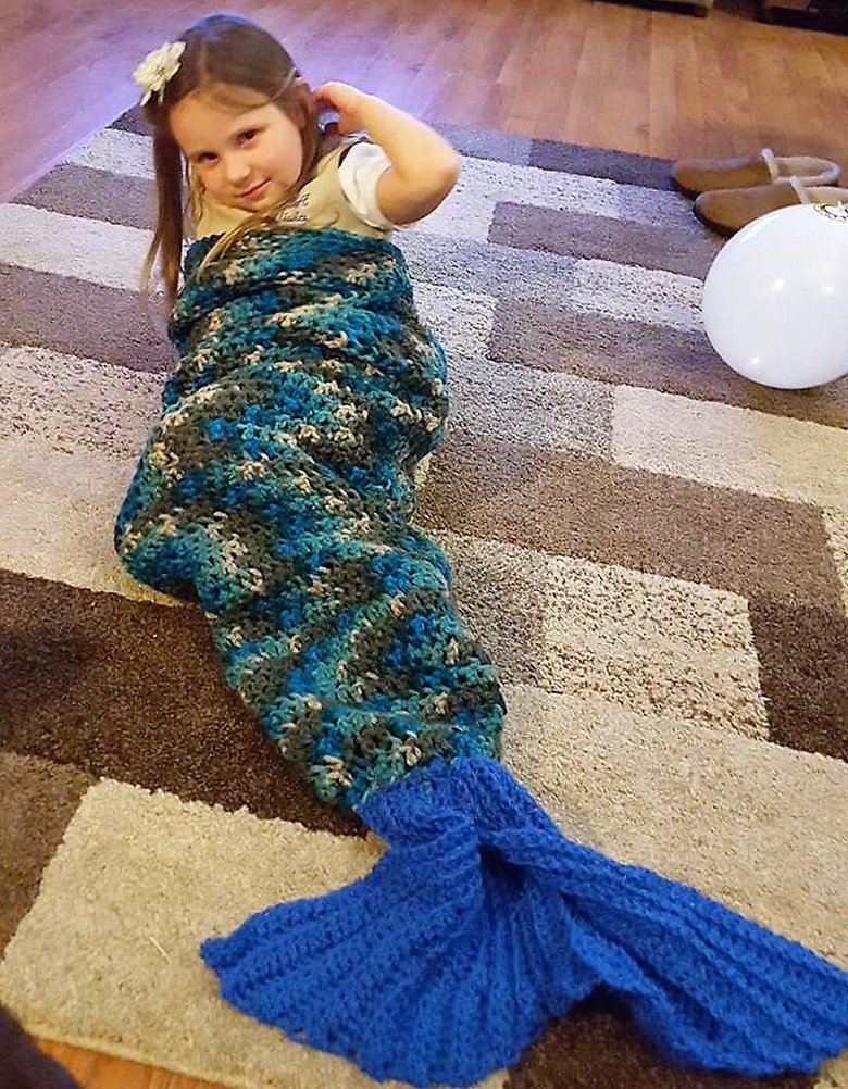 crochet mermaid tail 13