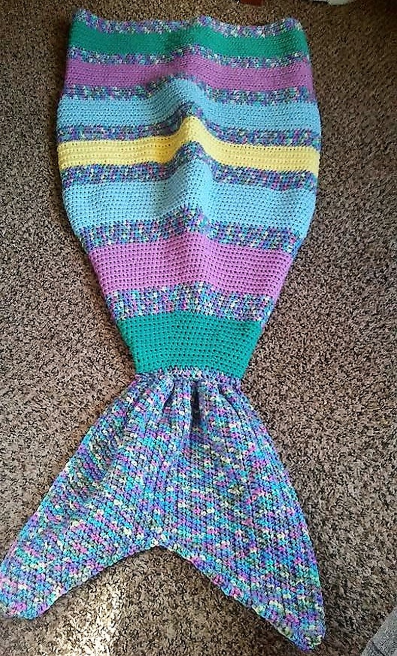 crochet mermaid tail 2