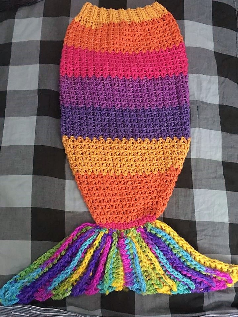 crochet mermaid tail 6