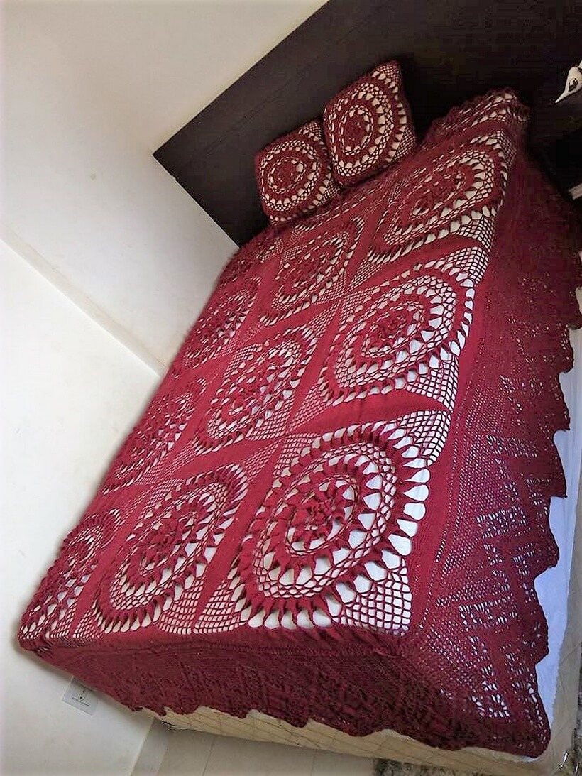 bedspread crocheting 6