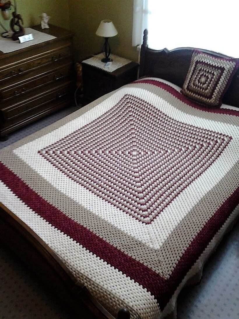 bedspread crocheting 8