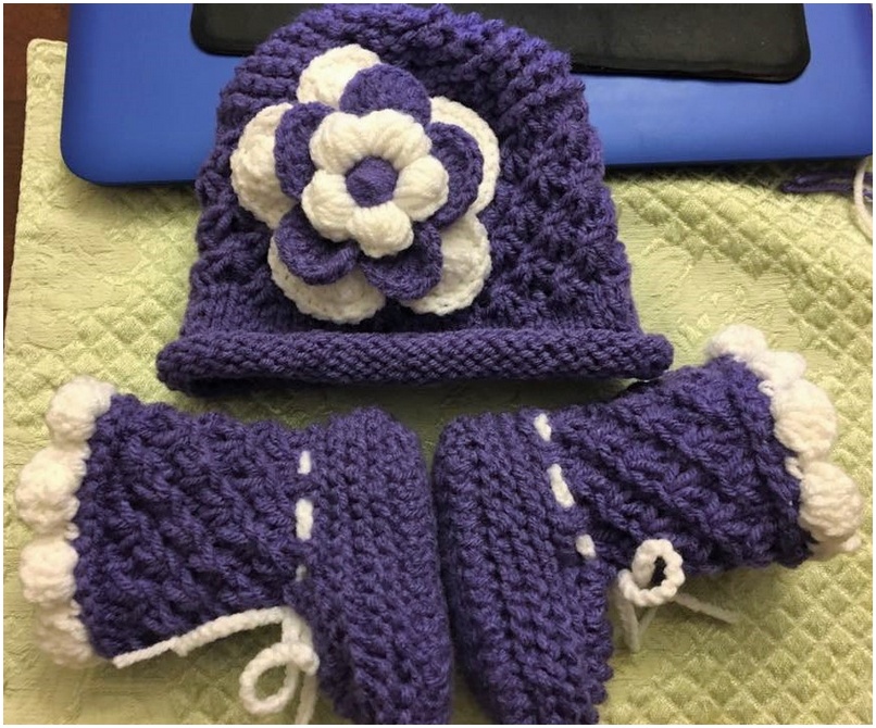 crocheted baby set 8